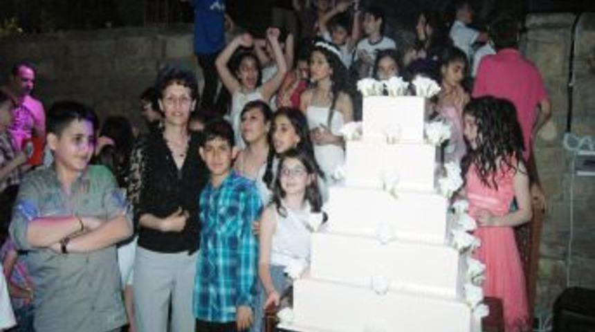 &Ouml;ğrenciler Veda Gecesi D&uuml;zenledi