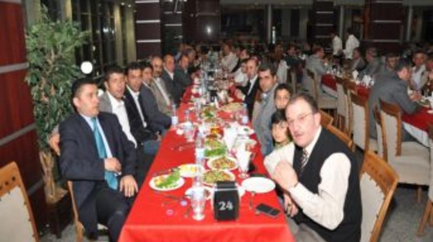 Tuğ İlk&ouml;ğretim Okulu Aile Birliği'nden Dayanışma Yemeği