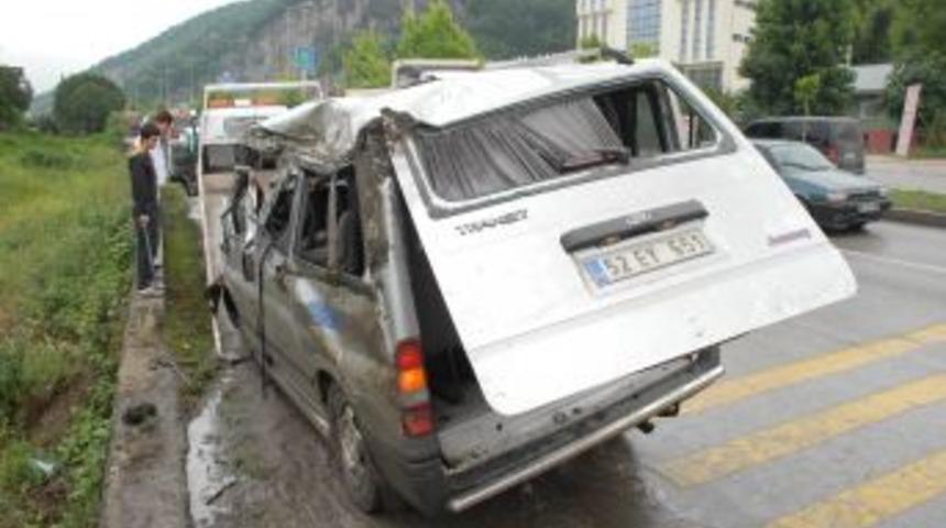 Samsun'da Trafik Kazası: 5 Yaralı