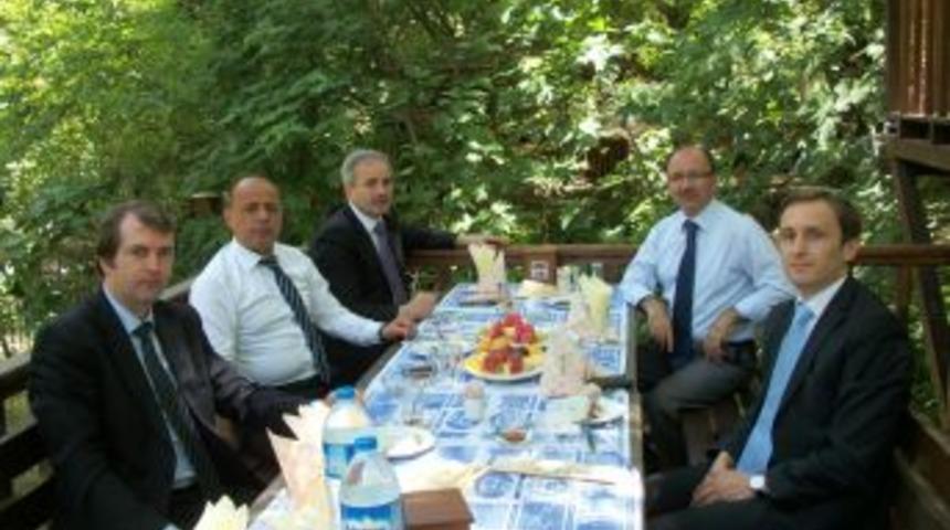 &Ccedil;ka Genel Sekreteri Şarbak Kozan'da