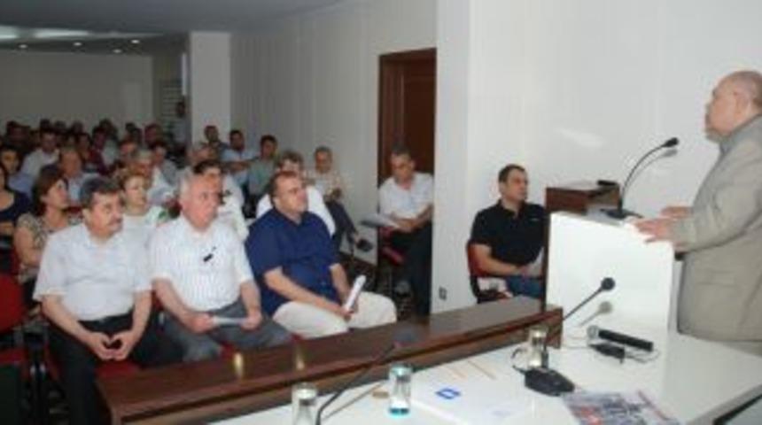 Coşar'dan Mimarlara YTTK konferansı