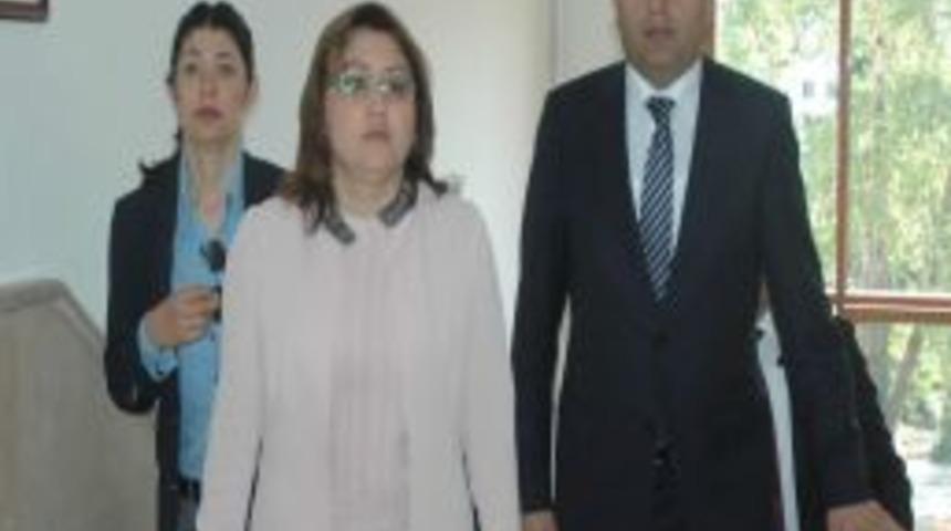 Bakan Şahin'den K&uuml;rtaj Ve Sezaryen A&ccedil;ıklaması