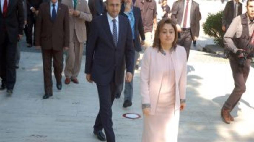 Bakan Şahin: K&uuml;rtaj Aile Planlaması Değil, Hayat Hakkı Anne Karnında Başlıyor