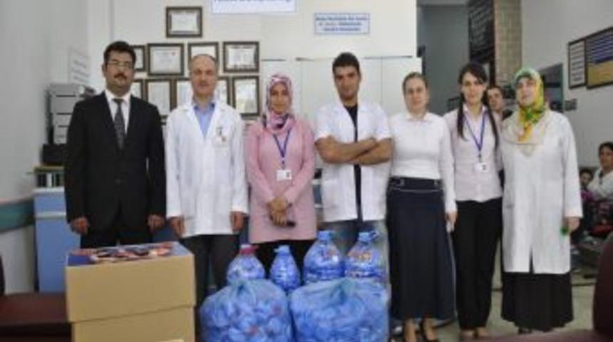 "bir Kapak, Bin &Ouml;zg&uuml;rl&uuml;k Kampanyası"na Destek