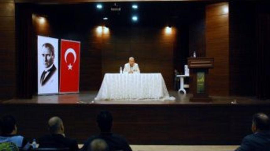 Gediz'de Kan Gruplarına G&ouml;re Beslenme Konulu Konferans Verildi