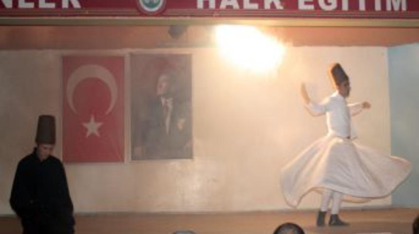 Şiir Dinletisi Programına Yoğun İlgi