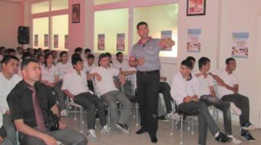 'madde Kullanımı Ve Zararları' Konferansı