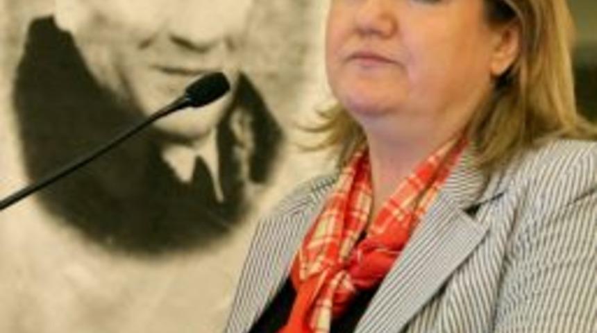 Kadına Y&ouml;nelik Şiddetin &Ouml;nlenmesi