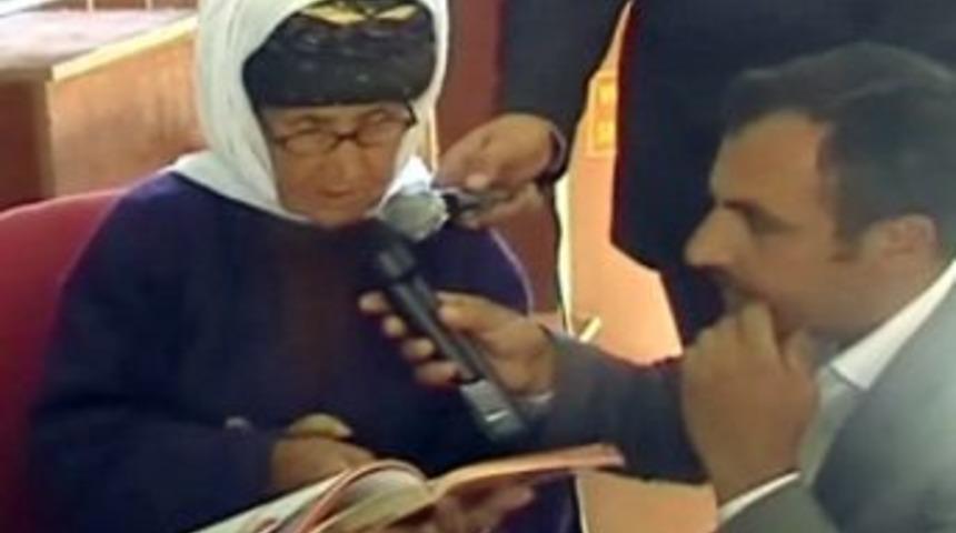 80 Yaşında Okumayı Yazmayı &Ouml;ğrendi