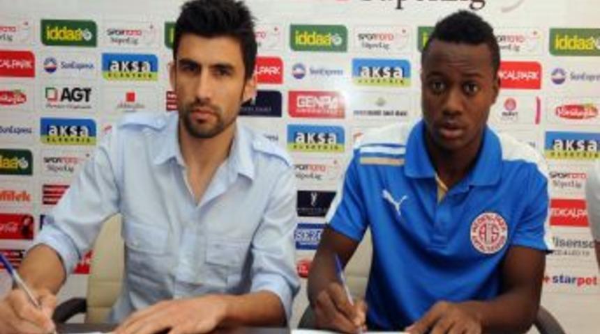 Medical Park Antalyaspor'da &Ccedil;ifte İmza