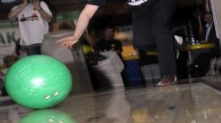 Dostluk Bowling İle Pekişti