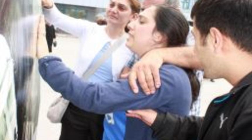 Biber Gazından Komaya Giren Gencin Ablasının Feryadı Y&uuml;rekleri Dağladı