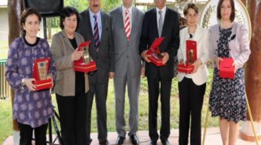 &Ccedil;evreci Minikler 10 Ton Atık Topladı