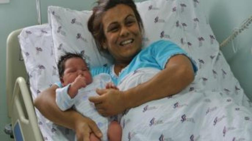 Kadın Doğum Uzmanı Dr. Kuşvuran: Sezeryan Son &Ccedil;are Olarak D&uuml;ş&uuml;n&uuml;lmeli