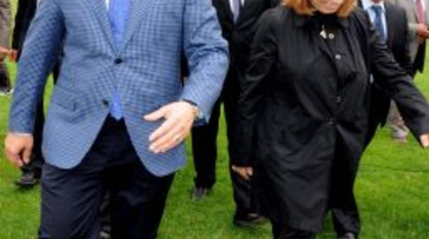 Bakanlık, Şiddeti &Ouml;nlemek I&ccedil;in Futbolun T&uuml;m Taraflarıyla G&ouml;r&uuml;şecek