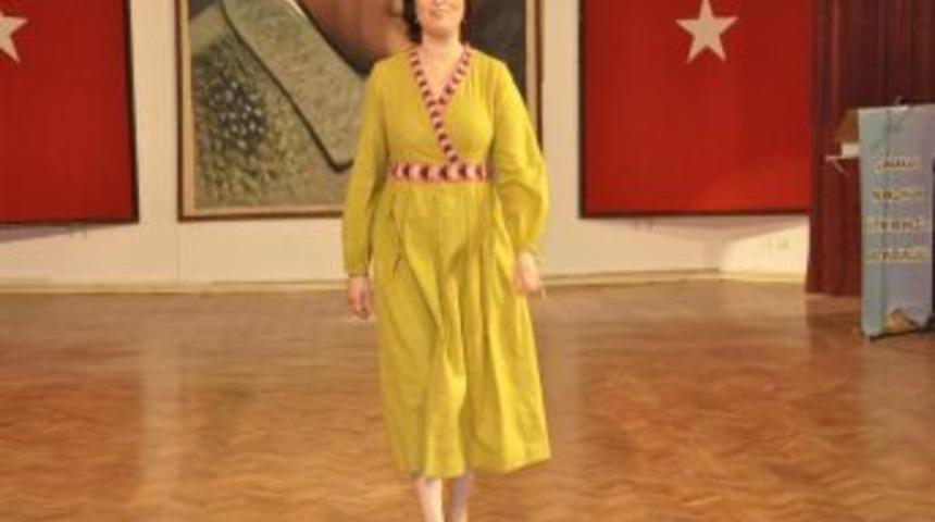 Kendileri Tasarladı, Kendileri Sergiledi