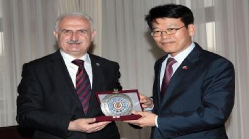 G&uuml;ney Kore G&uuml;nleri, Atat&uuml;rk &Uuml;niversitesi'nde