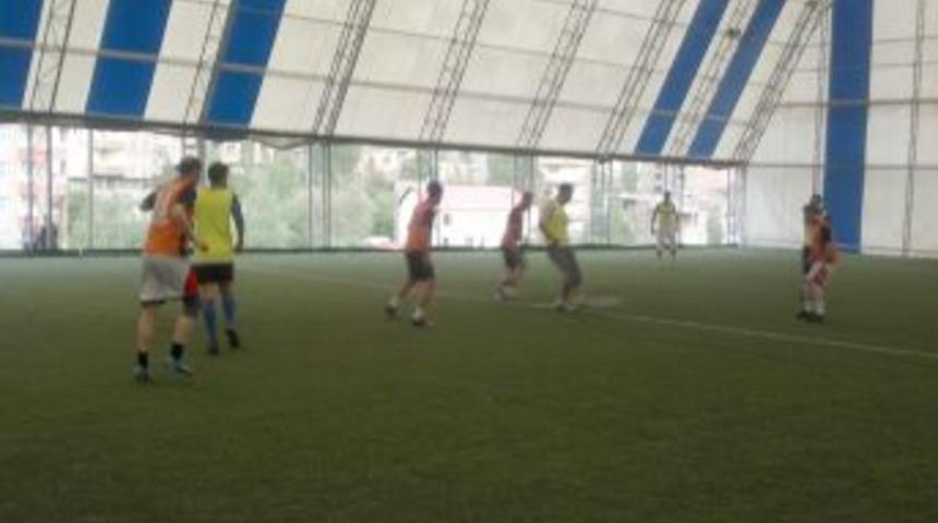 &Ouml;ğretmenler Arası Futbol M&uuml;sabakası Sona Erdi