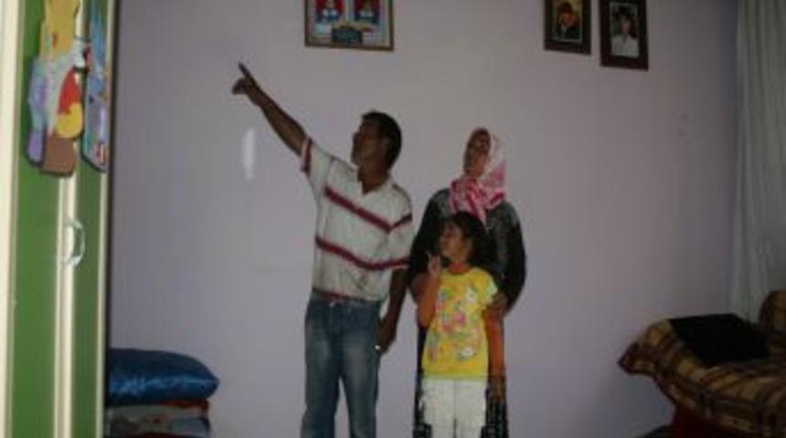 Evine Yılan Giren Aile, Korkudan Konteynerde Yaşıyor