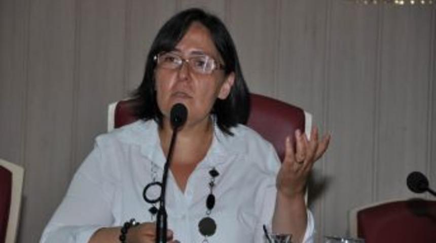 Yüreğir Belediyesi, Daha Iyi Hizmet Vermek Için Personelini Eğitiyor