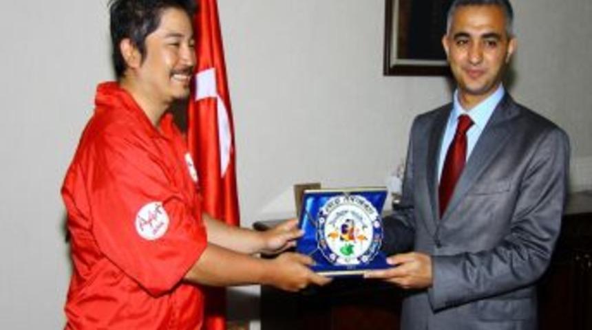 Vefalı Japonlar Yine Erciş'te