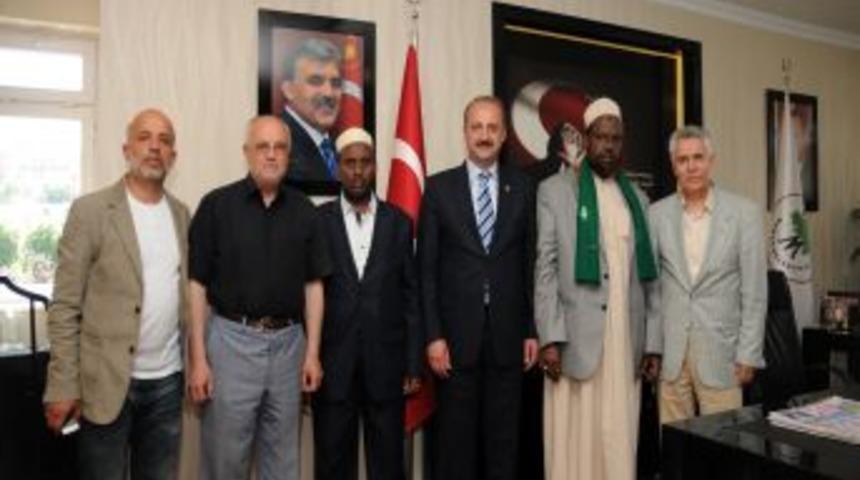 Başkan Akg&uuml;l, Somali Heyetine Eğitim Projelerini Anlattı