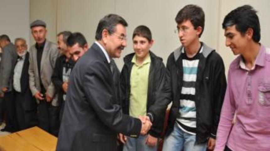 Başkan Odabaşı, Halla&ccedil;lı Mahallesi Sakinleriyle G&ouml;r&uuml;şt&uuml;