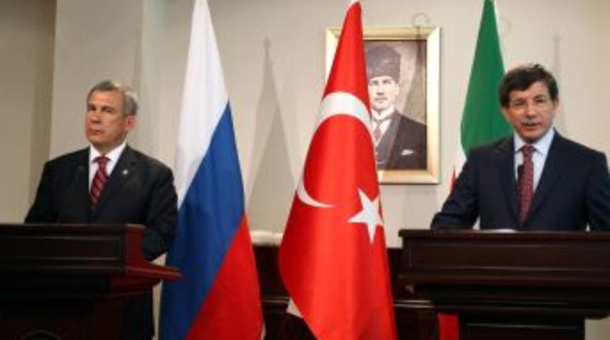 Davutoğlu: Rusya Ve Tataristan'la Ticari Ilişkilerimizi Geliştirmek Istiyoruz