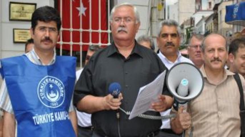 Kamu &Ccedil;alışanlarından 4+4 Tepkisi