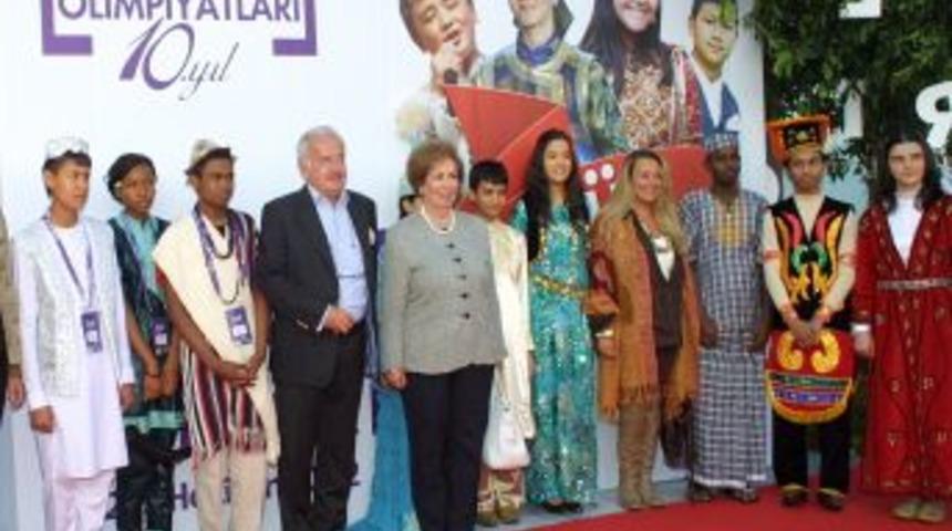 &Uuml;nl&uuml;ler, Sevgi Dili T&uuml;rk&ccedil;e &Ouml;ğrencilerine B&uuml;y&uuml;k Ilgi G&ouml;sterdi