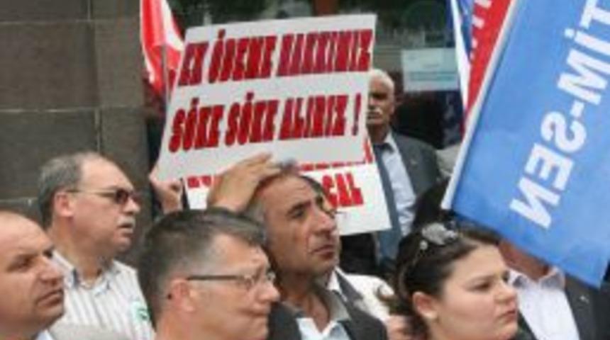 Memurlara Yapılan Y&uuml;zde 4+4'l&uuml;k Zama Kamu-Sen'den Tepki