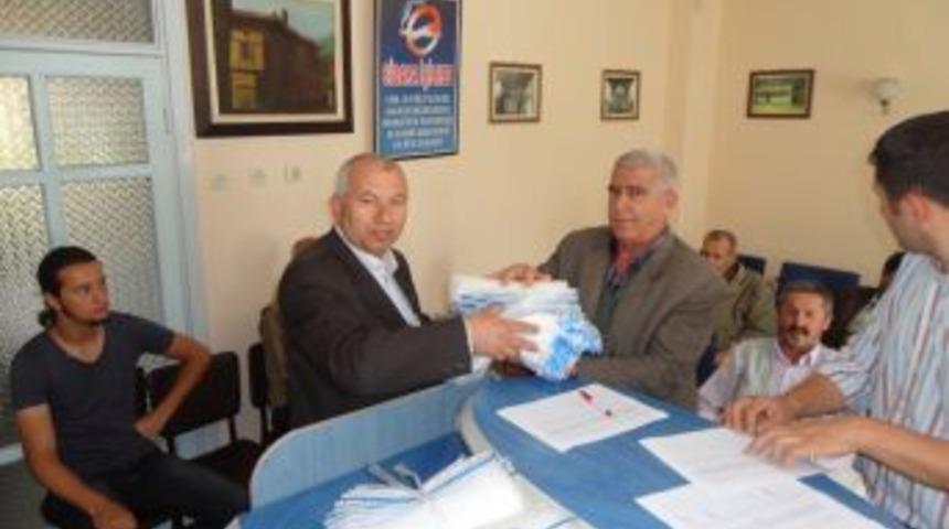 Birgi Belediyesi İncir &Uuml;reticilerine &Uuml;cretsiz  İlek Torbası Dağıttı