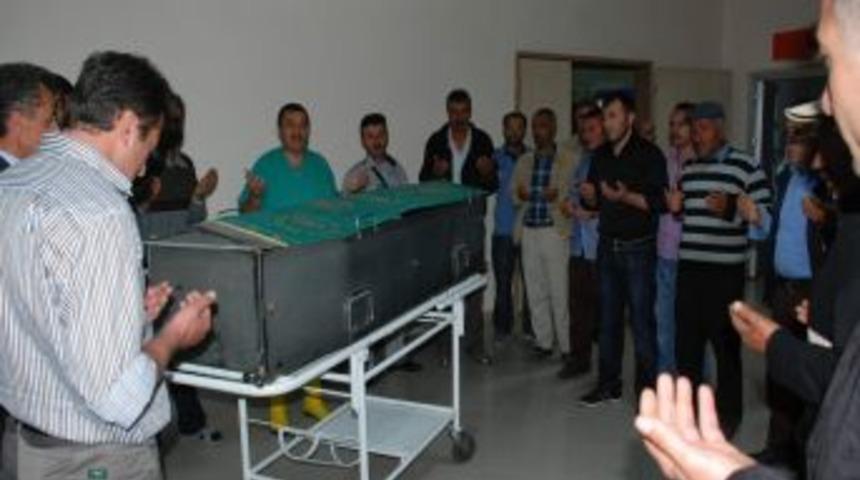 Yıldırım D&uuml;şmesi Sonucu Yaralanan İş&ccedil;i Hayatını Kaybetti