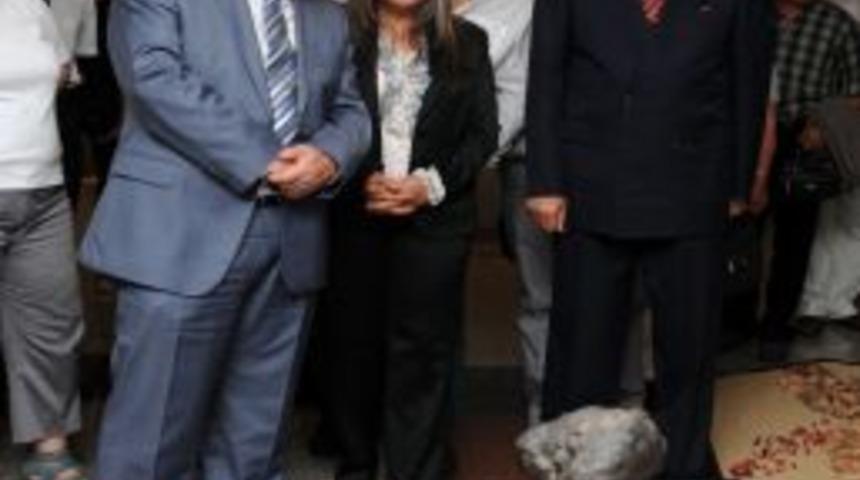 Başkan Akaydın Seramik Sergisi A&ccedil;tı