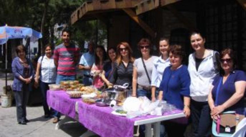 Söke Chp Kadın Kollarından Köy Okullarına Destek İçin Kermes