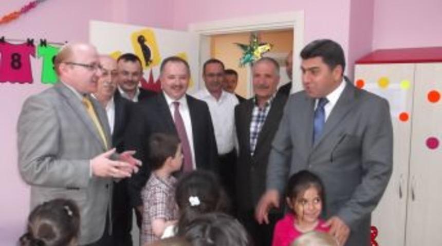 Emniyet M&uuml;d&uuml;r&uuml; Gezer'den Saray Okullarına Ziyaret