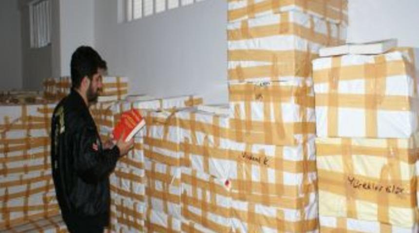 Bağcılar'da Korsan Kitap Operasyonu