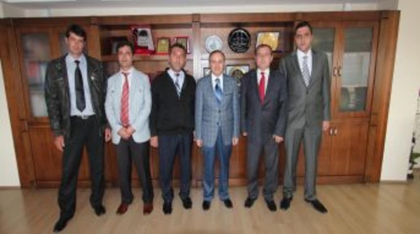 Erzurum Taşeron İş&ccedil;iler Derneği Y&ouml;neticileri, Başkan K&uuml;&ccedil;&uuml;kler'den Destek İstedi