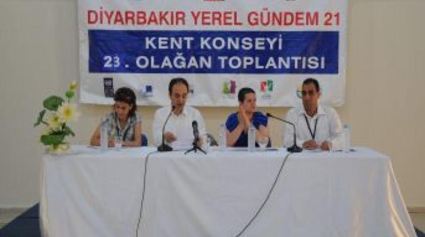 Baydemir'den Kent Konseyi'ne Katılmayanlara Eleştiri