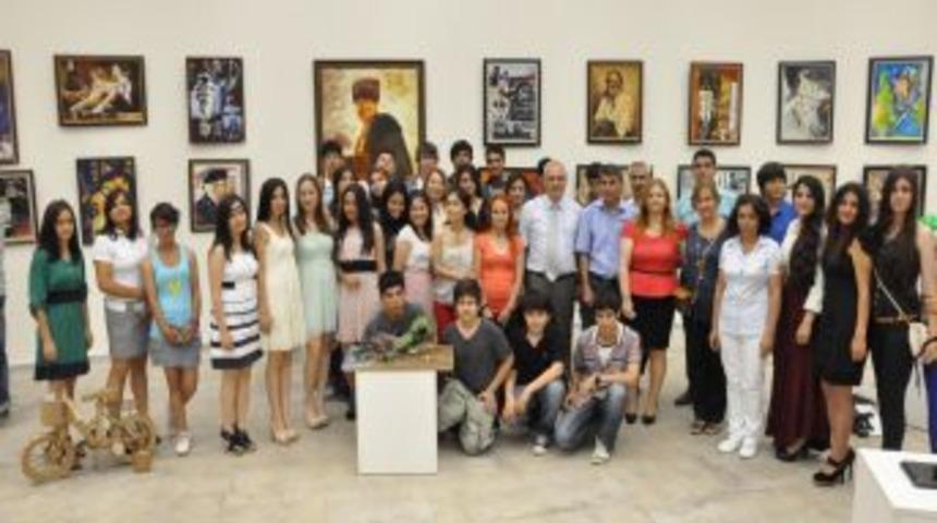 G&uuml;zel Sanatlar Lisesi &Ouml;ğrencilerinden 'yılsonu Sergisi'