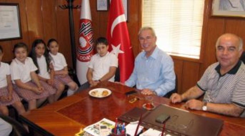 Geleceğin İşadamları Ticaret Odasını Ziyaret Etti