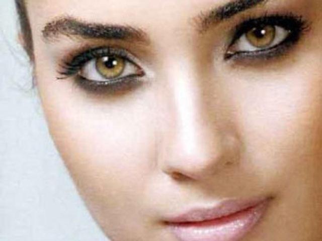 EV SAHİBİNİN KIZI SAYESİNDE &Uuml;NL&Uuml; OLDU 4