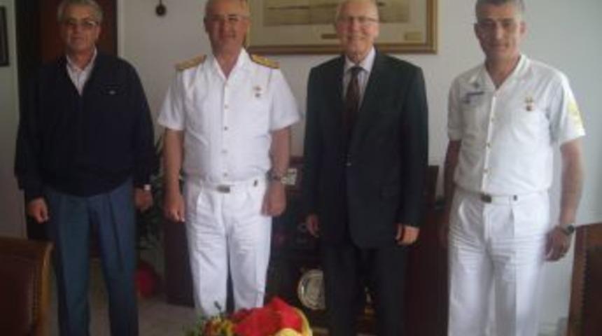 Galatasaraylılardan Boğaz Komutanına Ziyaret