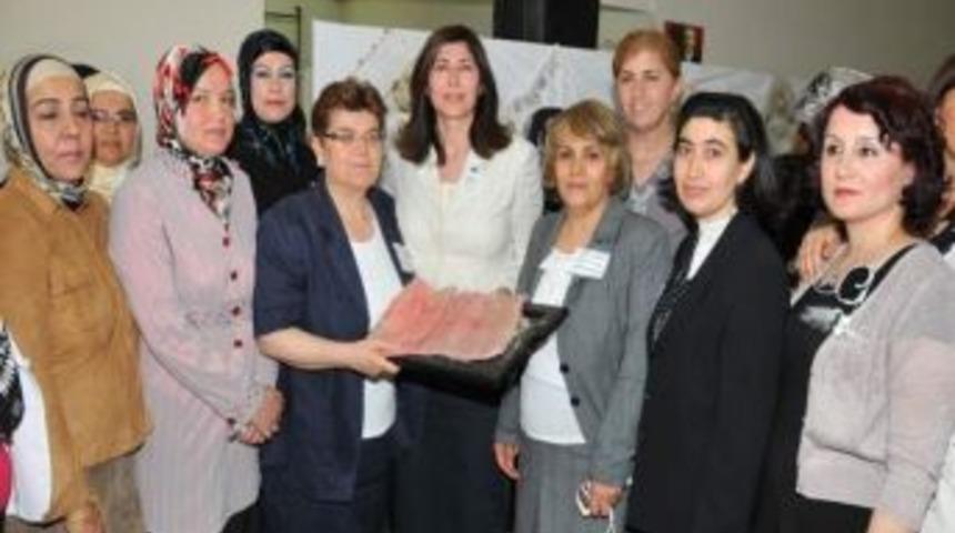 Polis Eşleri Sergi A&ccedil;tı