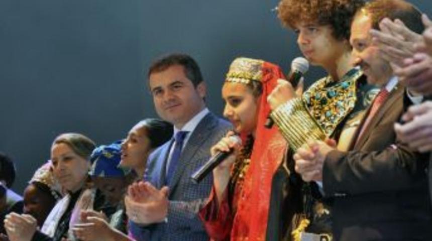 Binlerce Kişi Şemmame&rsquo;yi Bir De Gabonlu Nadia&rsquo;dan Dinledi