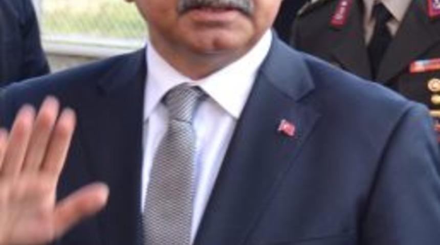 Milli Savunma Bakanı İsmet Yılmaz: