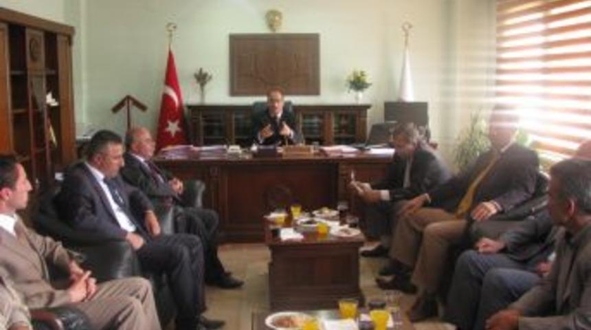 Hakkari'de 15 Eski H&uuml;k&uuml;ml&uuml;ye Sertifika Verildi