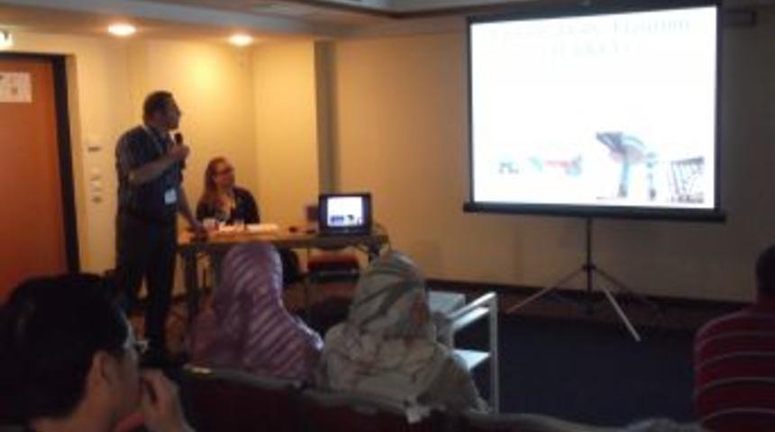 Et&uuml;'l&uuml; Akademisyenler Budapeşte'de Hem &Uuml;niversitelerini Hem De Erzurumu Tanıttılar