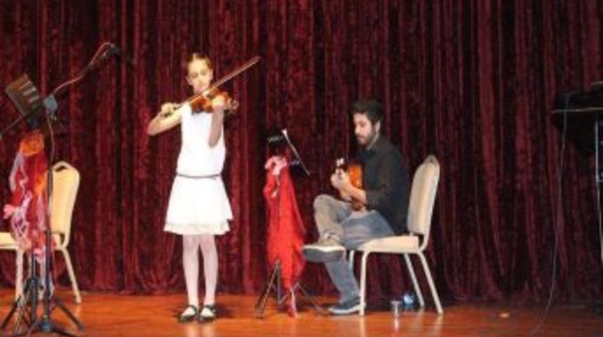 Konservatuar &Ouml;ğrencilerinden M&uuml;zik Ş&ouml;leni