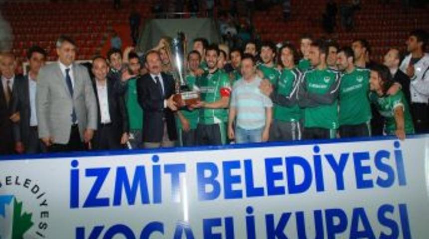 Kocaeli Kupası &Ccedil;ınarlı'nın